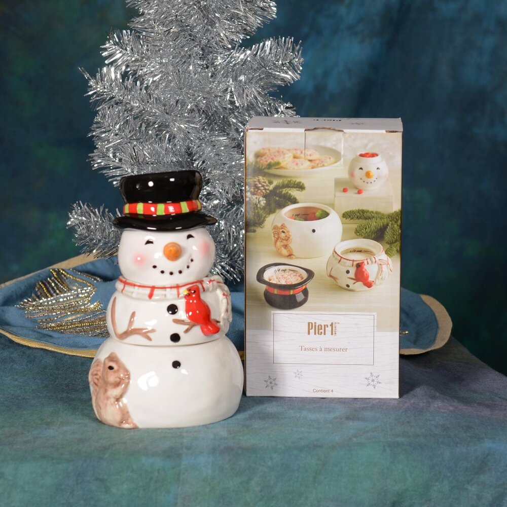 New in Box - Pier 1 Snowman Measuring Cups